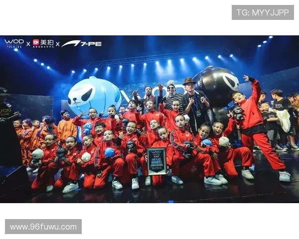 成都攀岩队在世界街舞大赛中以63分稳居积分榜首位